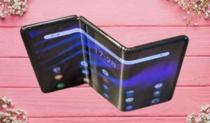Galaxy Tri-Fold